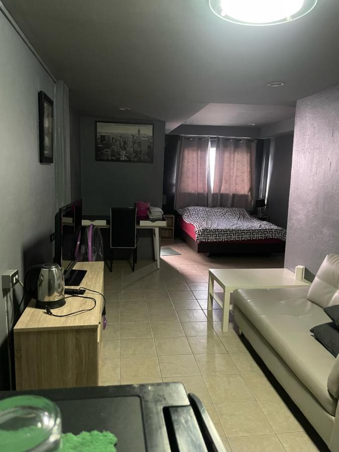 פאטאיה Happy Apple Guesthouse מראה חיצוני תמונה